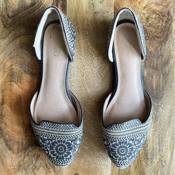 Size 9 Cato slip on shoes - Picture 2 of 6